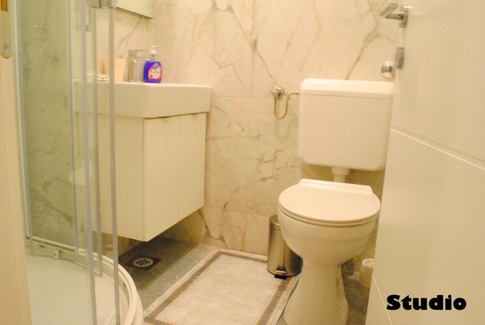 Sunshower Apartment And Studio Split Exterior foto