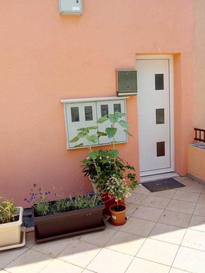 Sunshower Apartment And Studio Split Exterior foto
