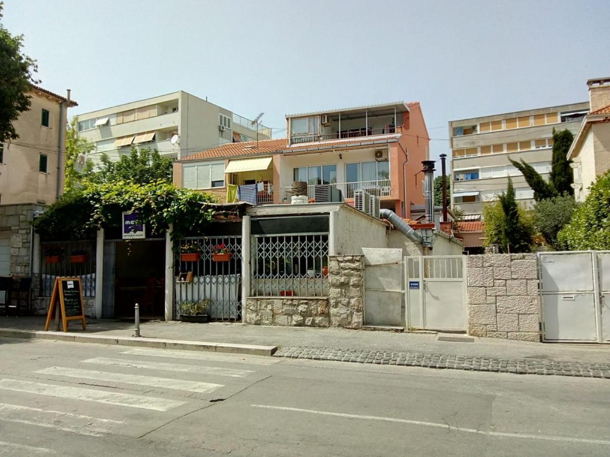 Sunshower Apartment And Studio Split Exterior foto